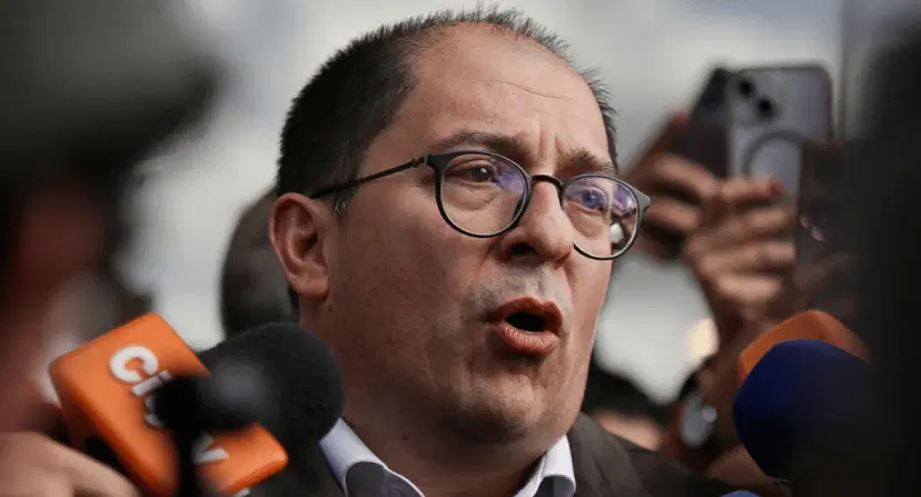 Francisco Barbosa denunciará presunto espionaje en su contra durante el gobierno Petro. Francisco Barbosa denunciará ante la Fiscalía presunto espionaje en su contra en el gobierno Petro