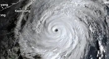 ¿Por qué Champi es un supertifón y no un huracán? Japón en alerta máxima ¿Por qué Champi es un supertifón y no un huracán? Japón sigue en alerta máxima